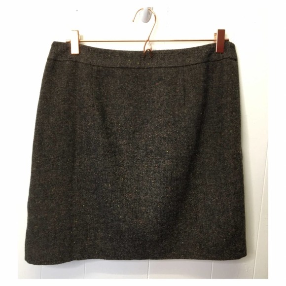 Loft | Brown Tweed Skirt Embroidered Flower detail - Picture 4 of 5
